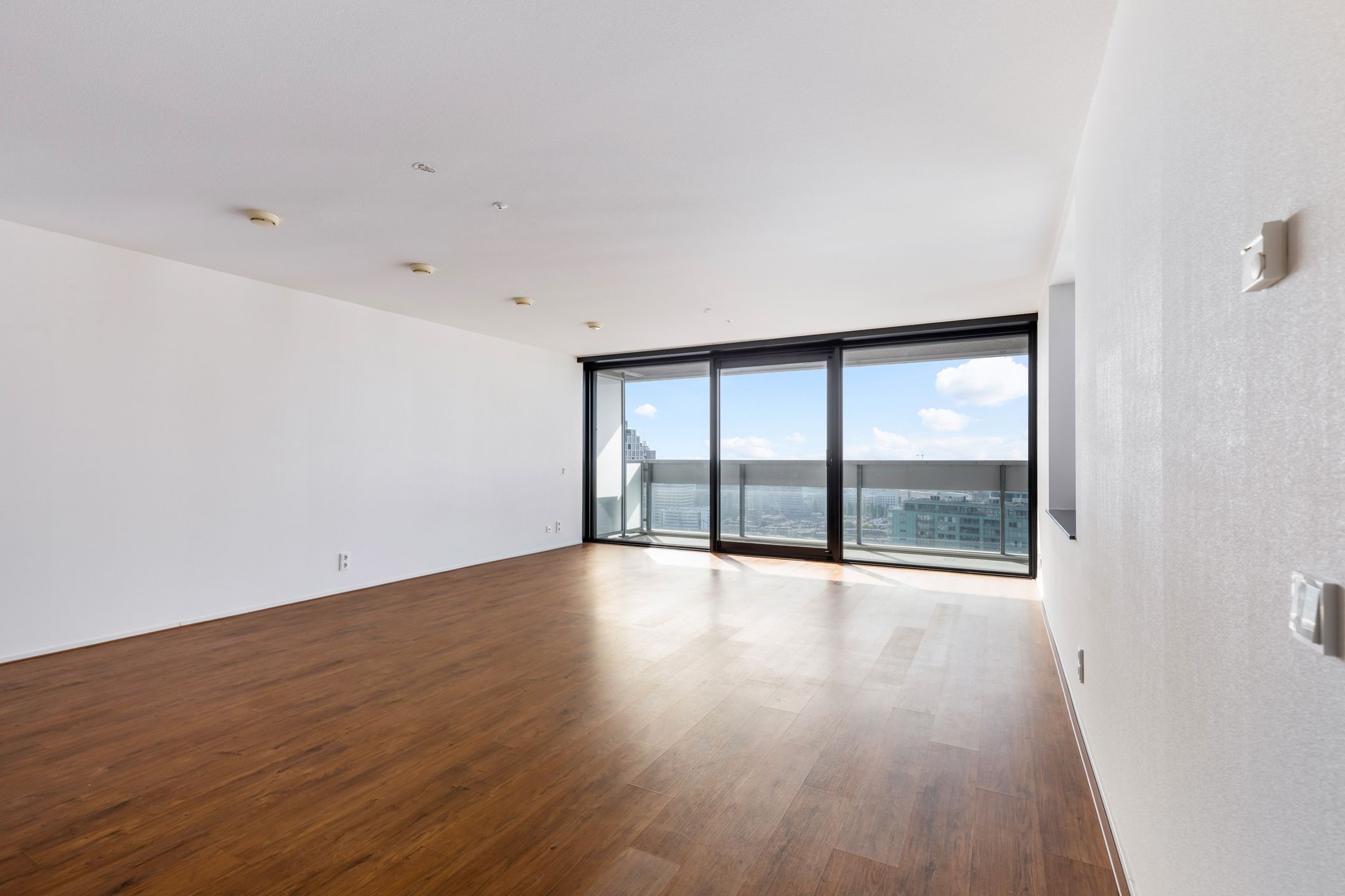 Foto 12 van Anna van Buerenplein 187