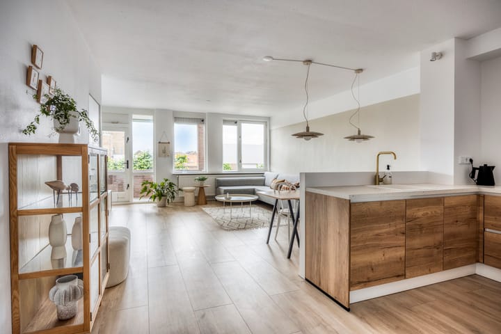 Photo 9 of Burg. Coonenplein 9