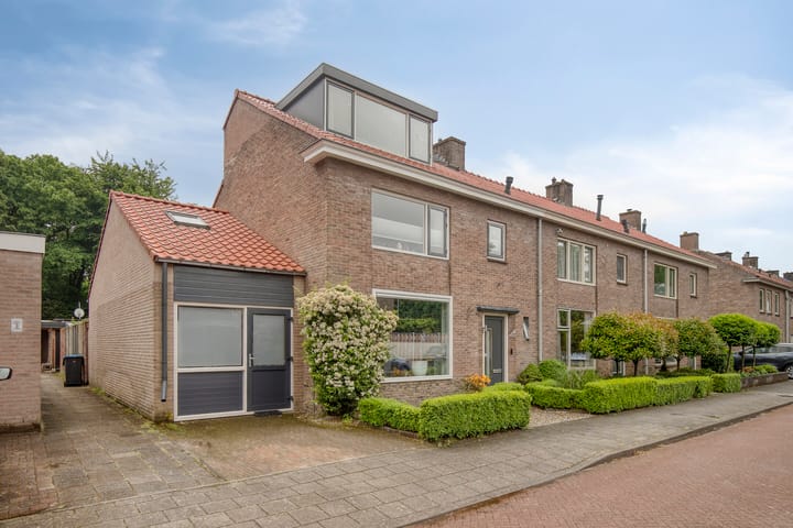 Foto 2 van Dennenlaan 39