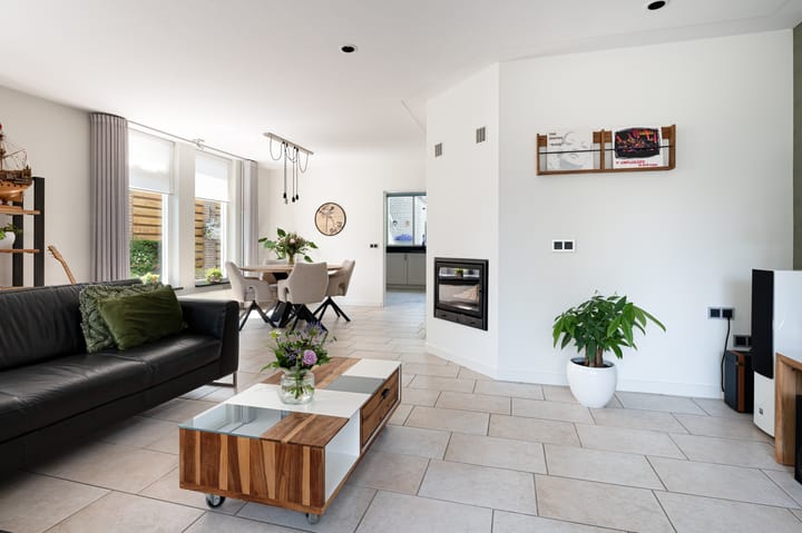 Foto 10 van Burgemeester Schaepmanstraat 5