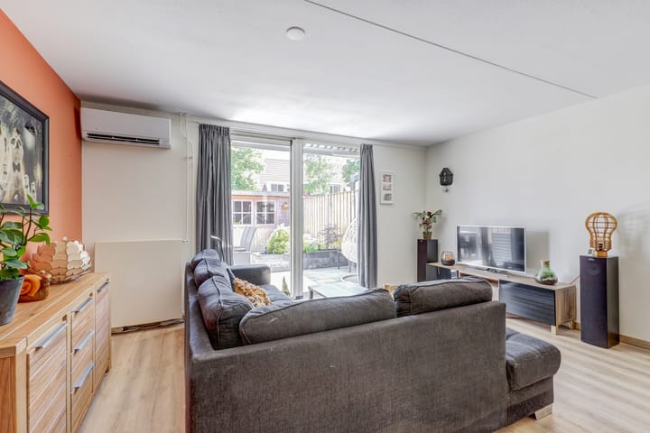 Foto 8 van Linzenakker 4