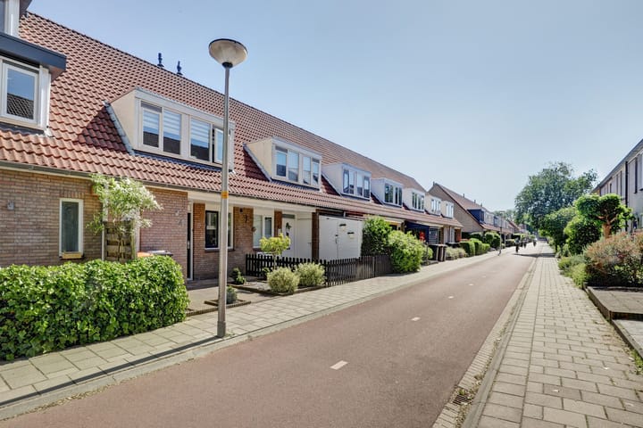 Foto 30 van Linzenakker 4