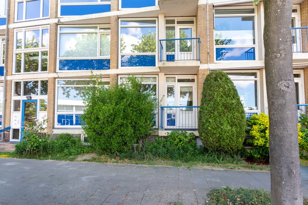 Photo 1 of Admiraal de Ruyterlaan 19