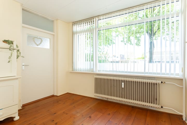 Foto 25 van Admiraal de Ruyterlaan 19