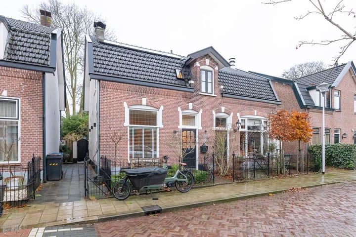 Melkweg 8