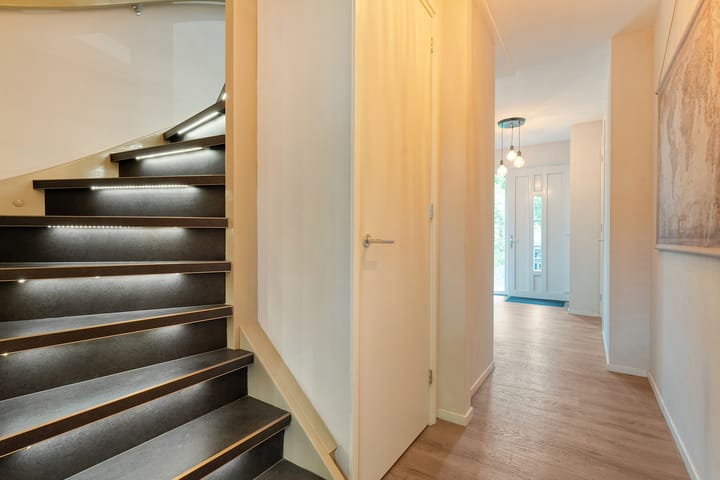 Photo 26 of Jan Houtmanstraat 10