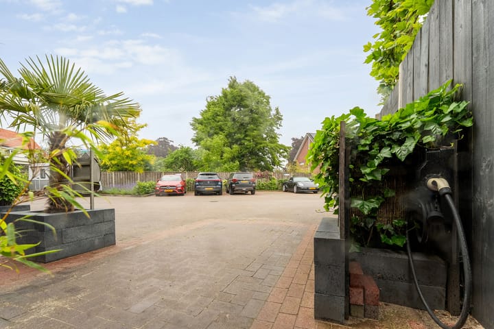 Photo 43 of Jan Houtmanstraat 10