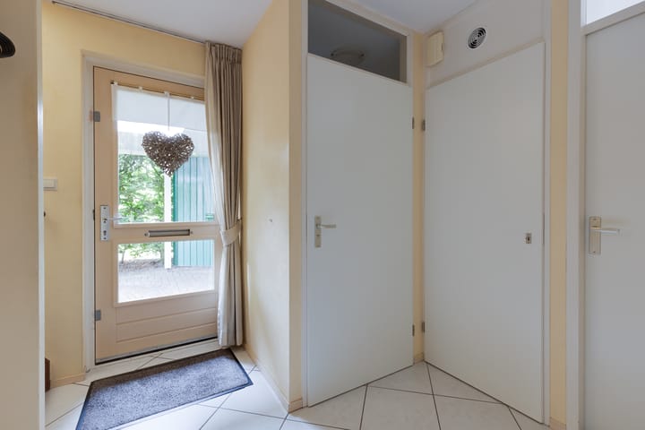 Foto 15 van Looweg 13