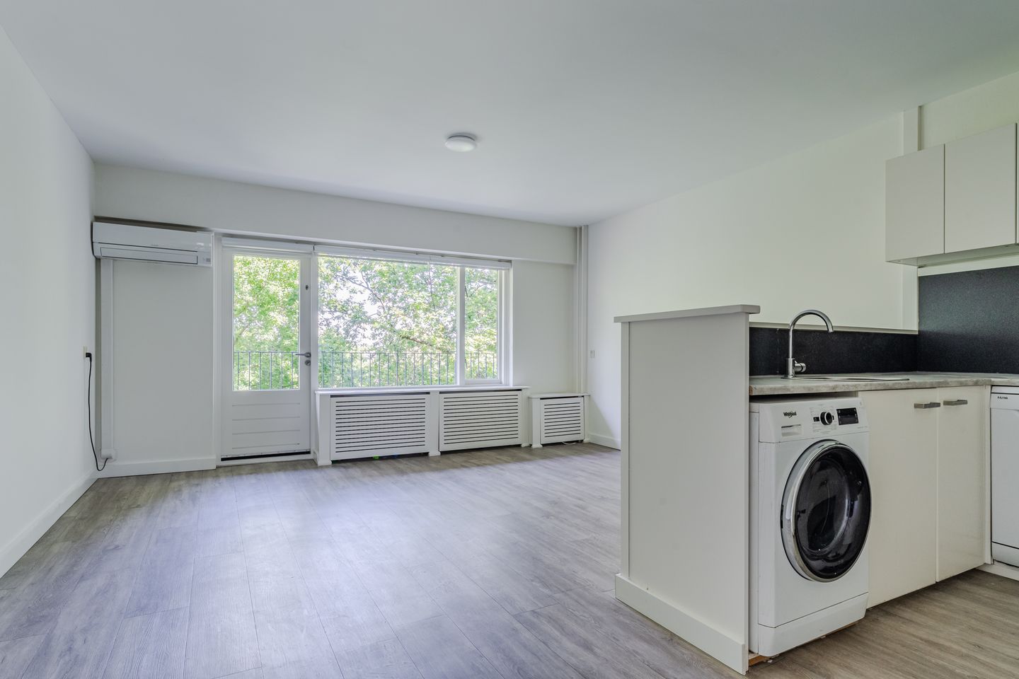 Foto 14 van Aert van Neslaan 440