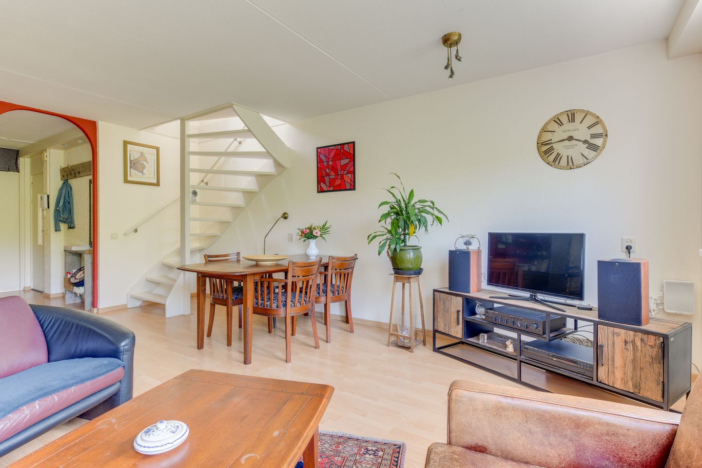 Foto 14 van Radboudgracht 13