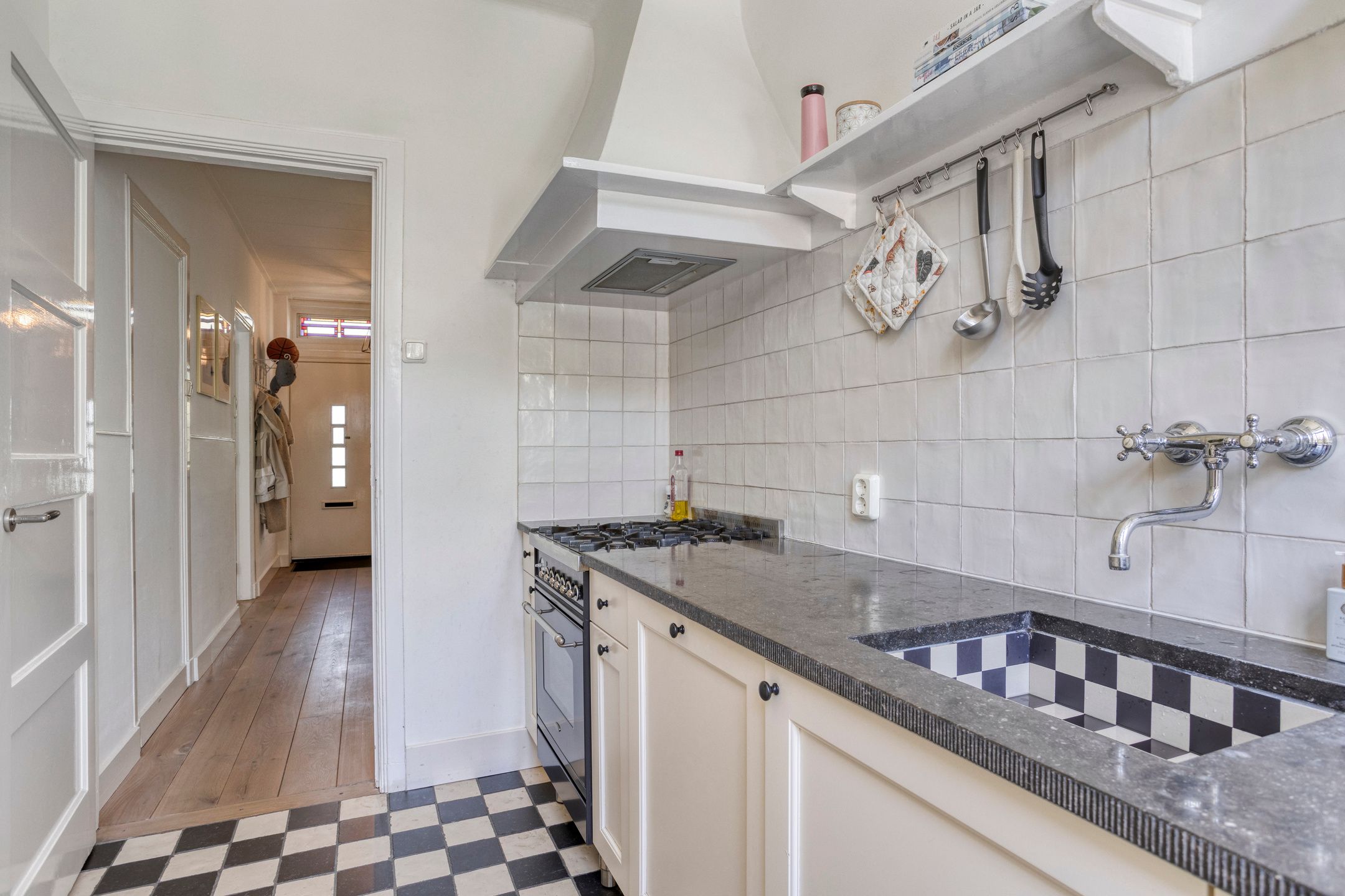 Foto 15 van Bilderdijkstraat 11