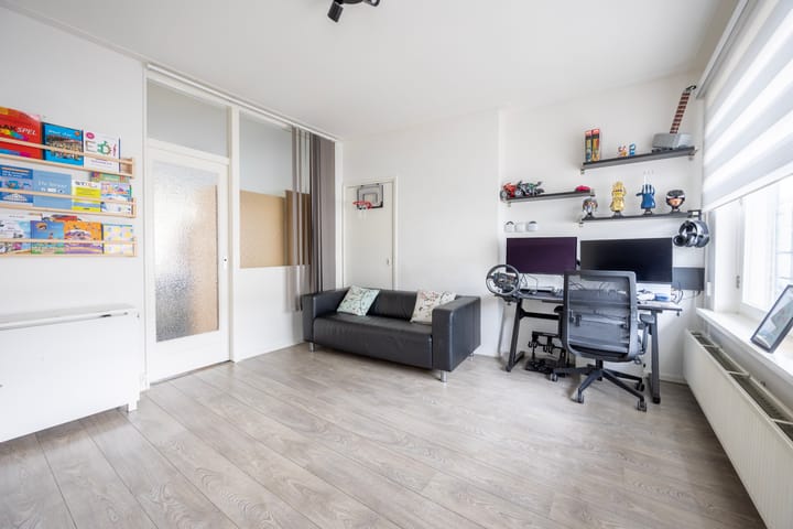 Foto 11 van Freek Oxstraat 3-2