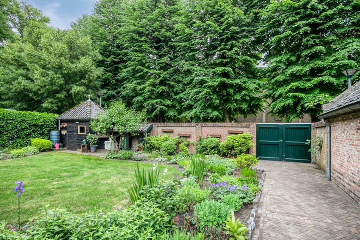 Foto 61 van O.-L.-Vrouwestraat 65