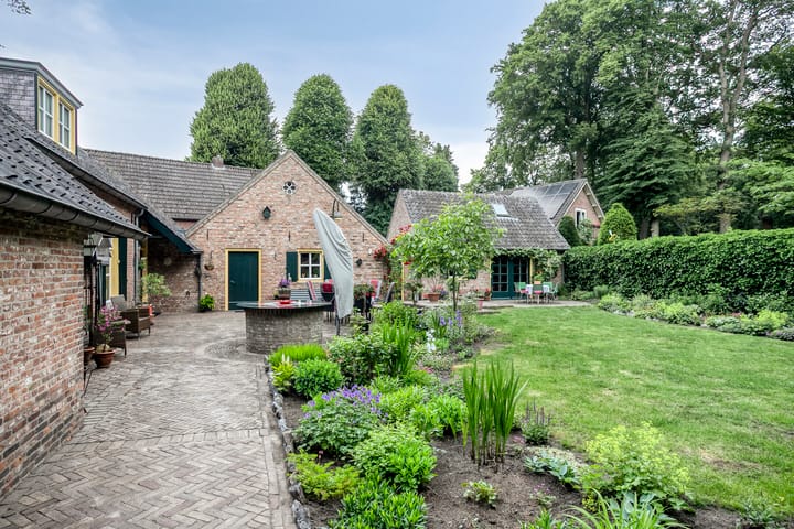 Foto 62 van O.-L.-Vrouwestraat 65