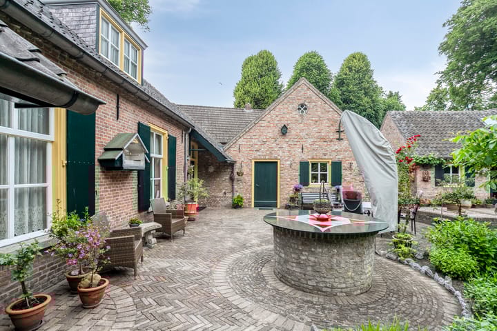 Foto 63 van O.-L.-Vrouwestraat 65