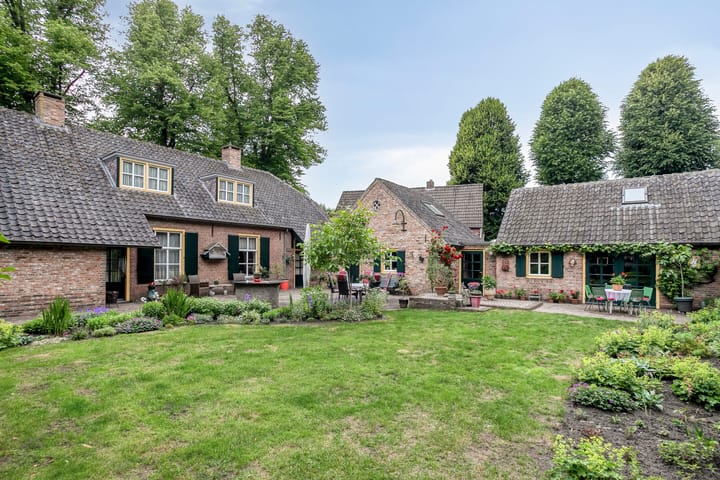 Foto 64 van O.-L.-Vrouwestraat 65