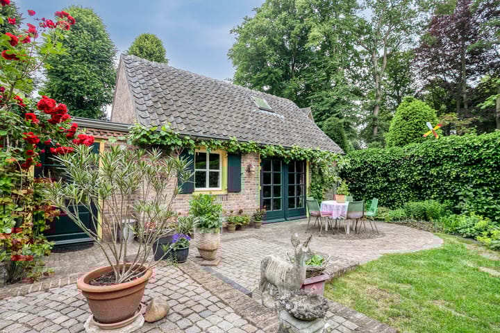 Foto 66 van O.-L.-Vrouwestraat 65