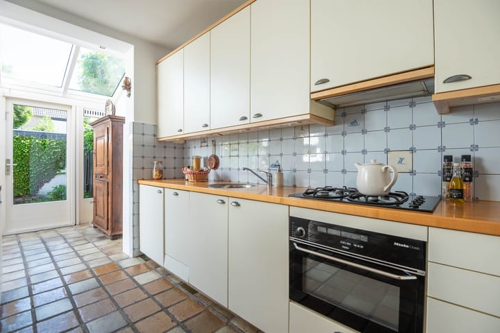 Foto 9 van van Drenckwaertstraat 12