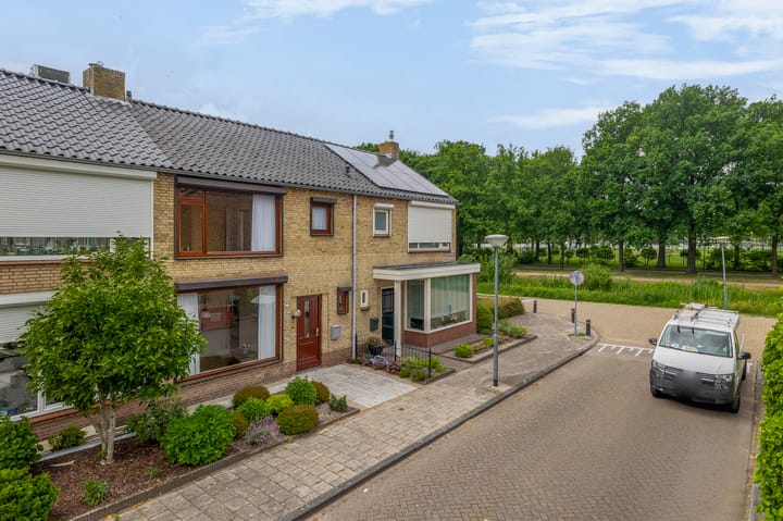 Foto 2 van Goudenregenstraat 4