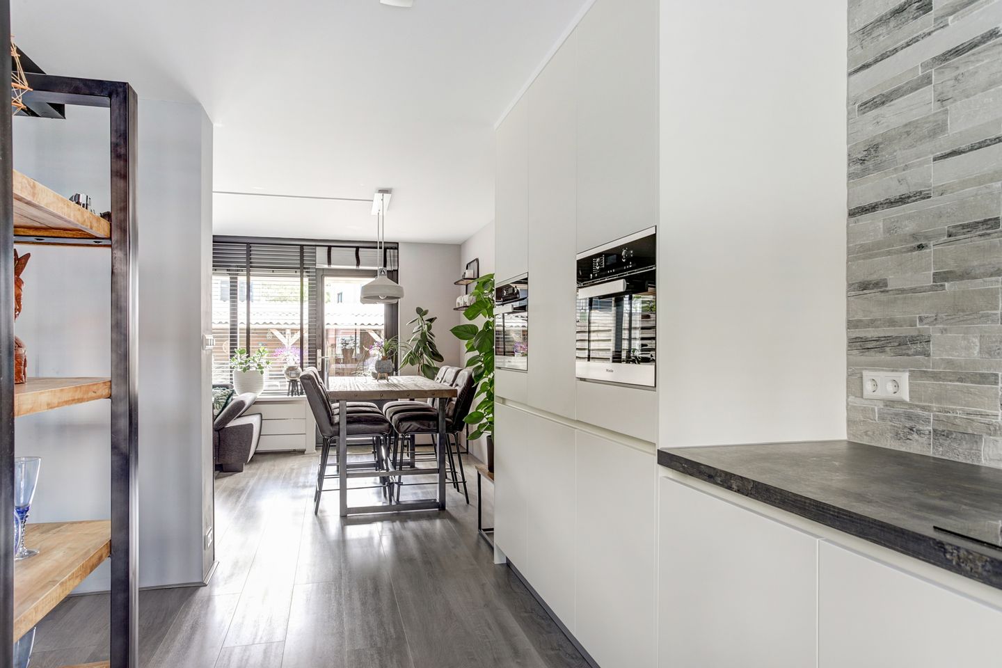 Foto 10 van Laurier 43