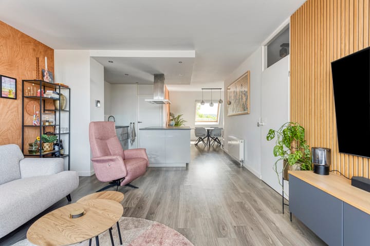 Foto 9 van Roserije 207-E