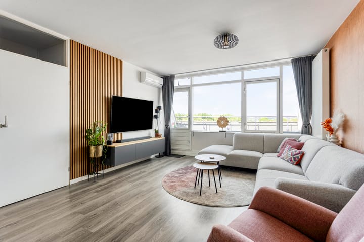 Foto 11 van Roserije 207-E