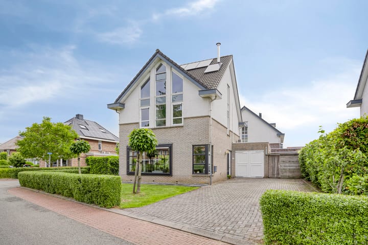 Foto 2 van Valeriaan 35