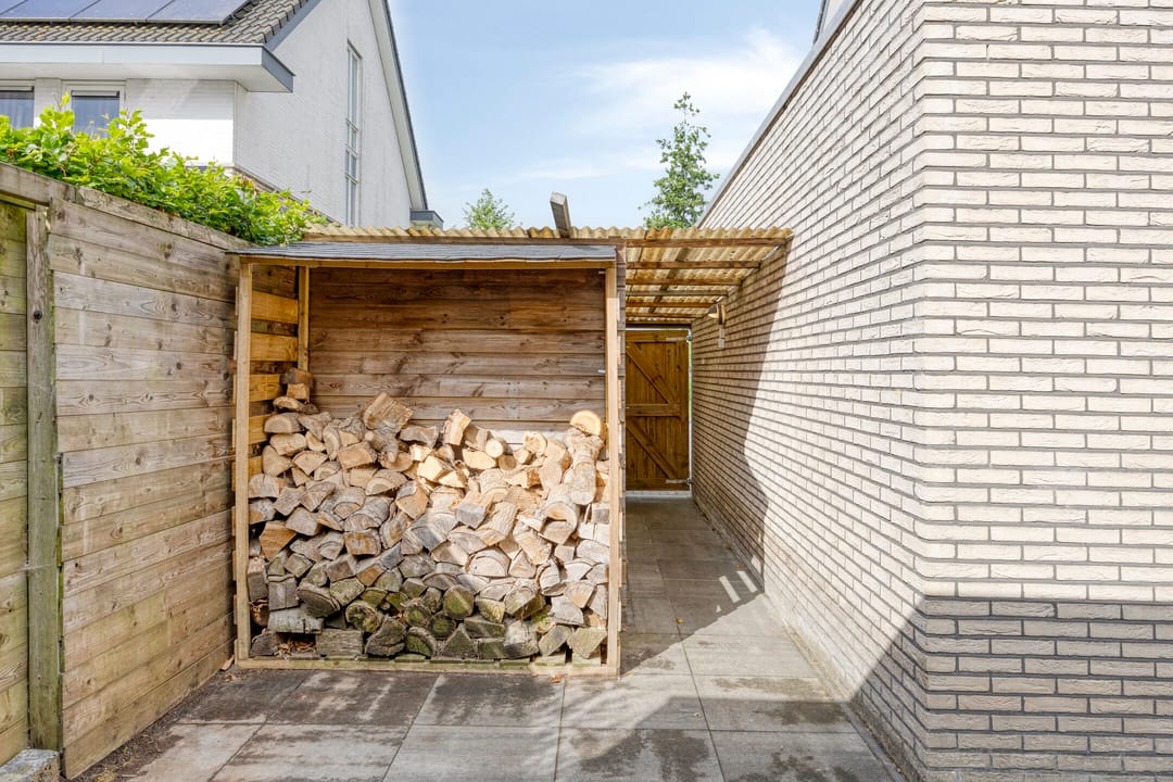 Photo 46 of Valeriaan 35