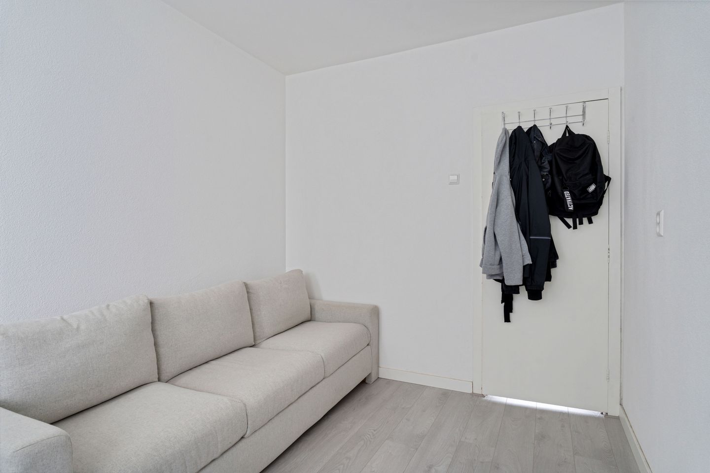 Photo 34 of Volendamlaan 879