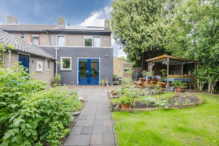 Foto 2 van Ambachtsweg 1