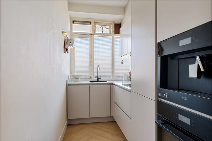 Foto 16 van Postjesweg 323