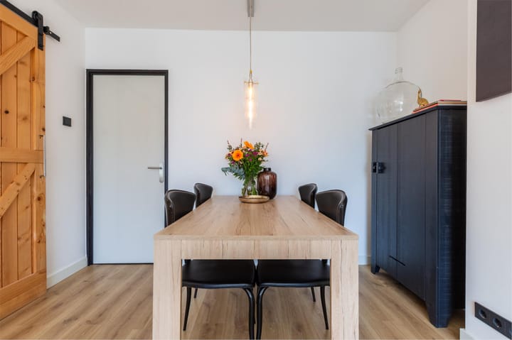 Foto 19 van Aart van der Leeuwstraat 41