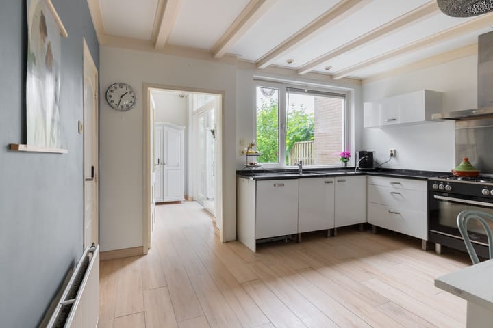 Foto 15 van Kennemerstraatweg 230