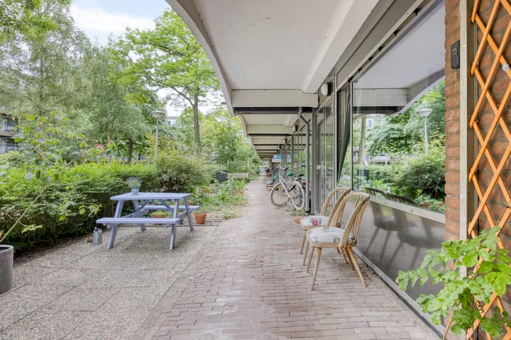 Photo 3 of Leeuwenwerf 129