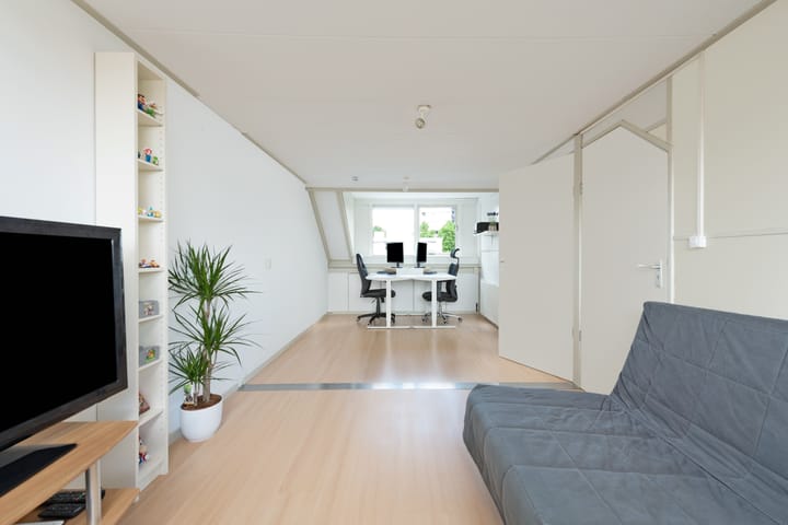 Foto 30 van Hoefsmiderf 6