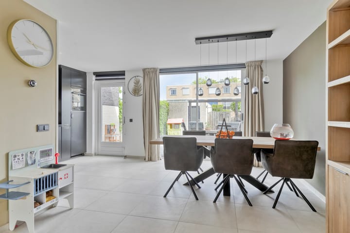 Foto 3 van Mahlerstraat 3