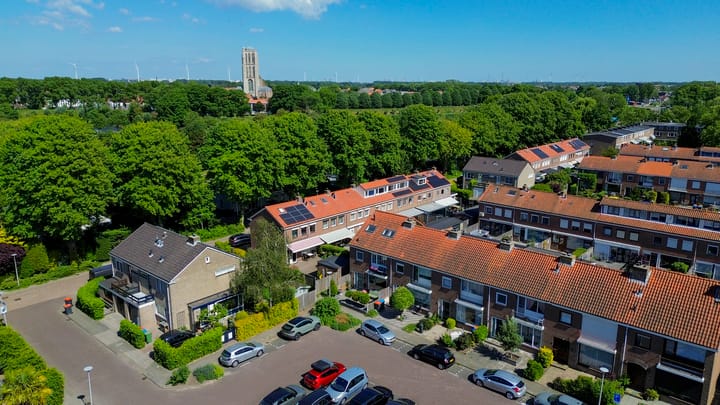 Photo 4 of Alexander Verhuellstraat 83