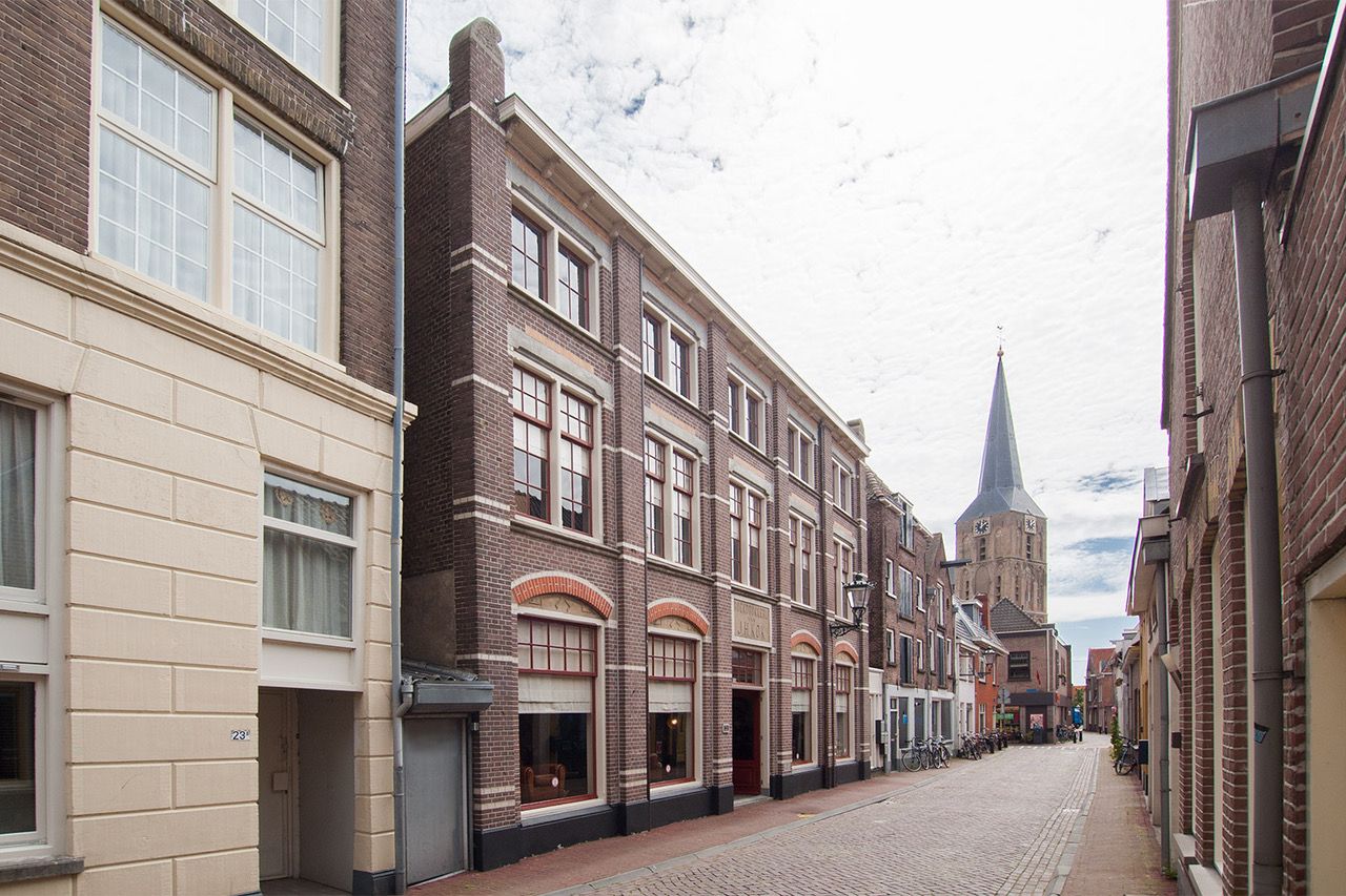 View photo 3 of Hofstraat 21