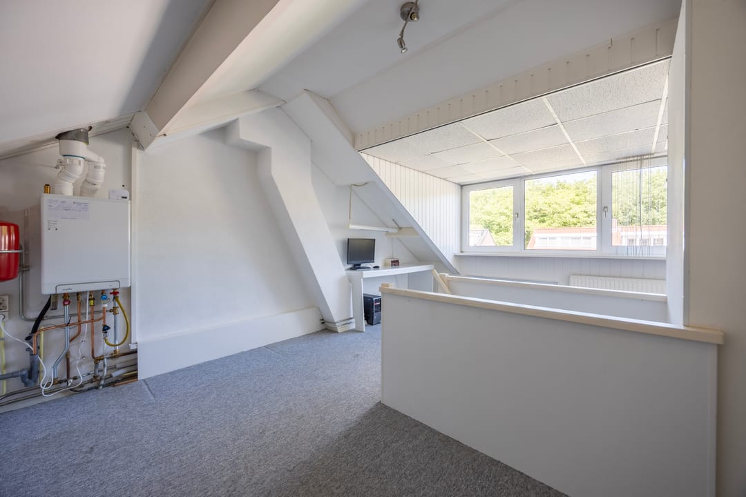 Foto 28 van Middeloolaan 15