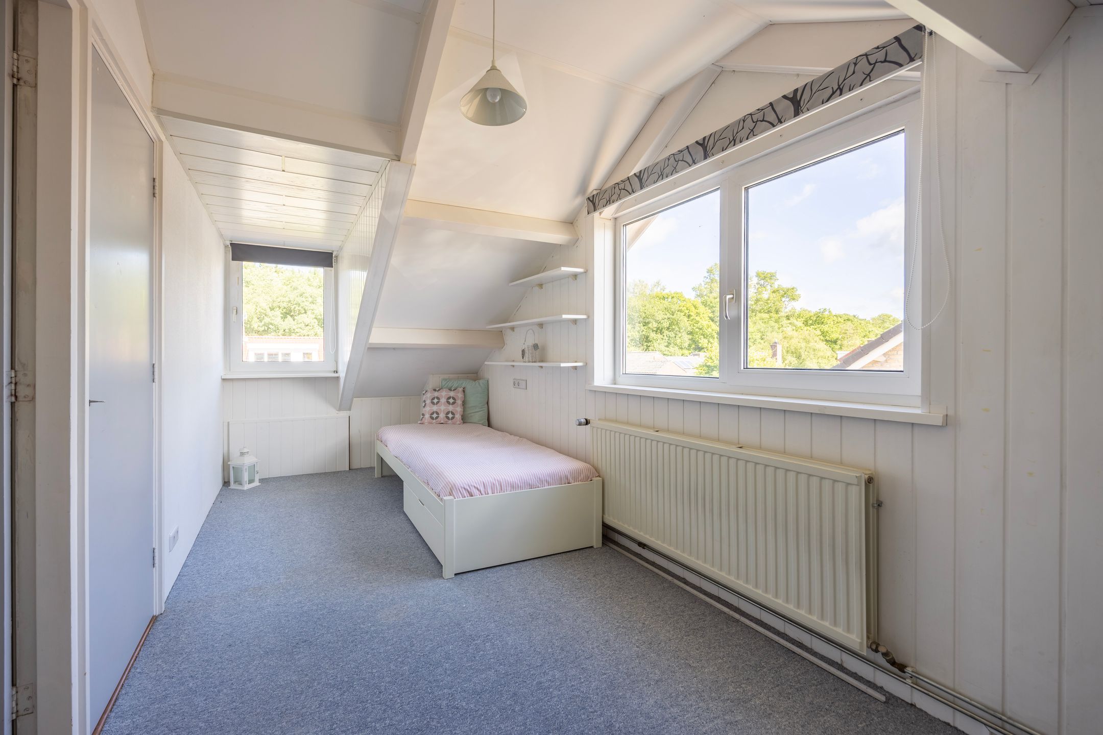 Foto 30 van Middeloolaan 15