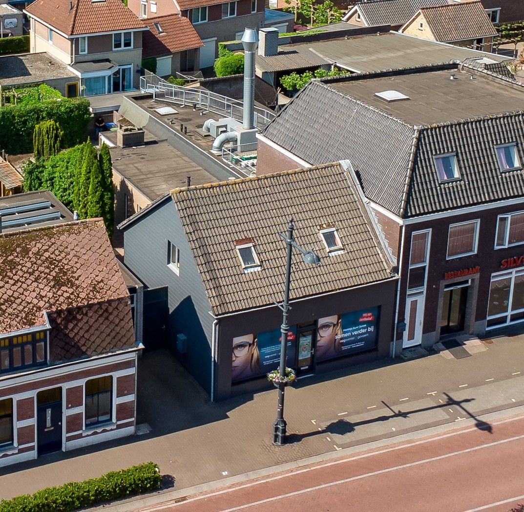 Bekijk foto 2 van St. Janstraat 59