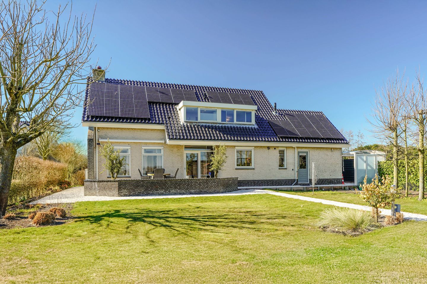 Foto 1 van Warmoeskade 33