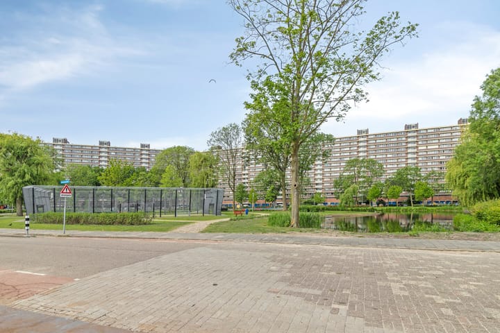 Foto 19 van Valeriusrondeel 477