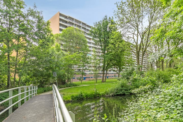 Foto 20 van Valeriusrondeel 477