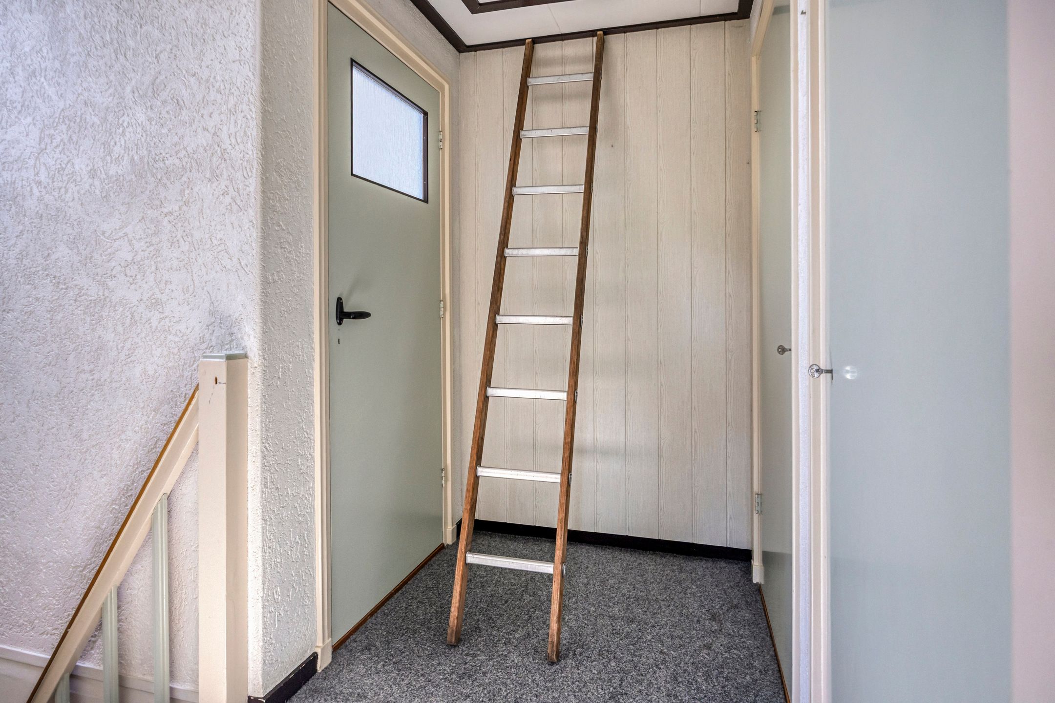 Photo 30 of Dr. H.J. Postlaan 46