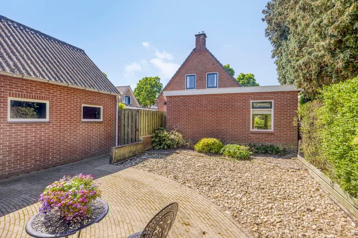 Foto 37 van Dr. H.J. Postlaan 46