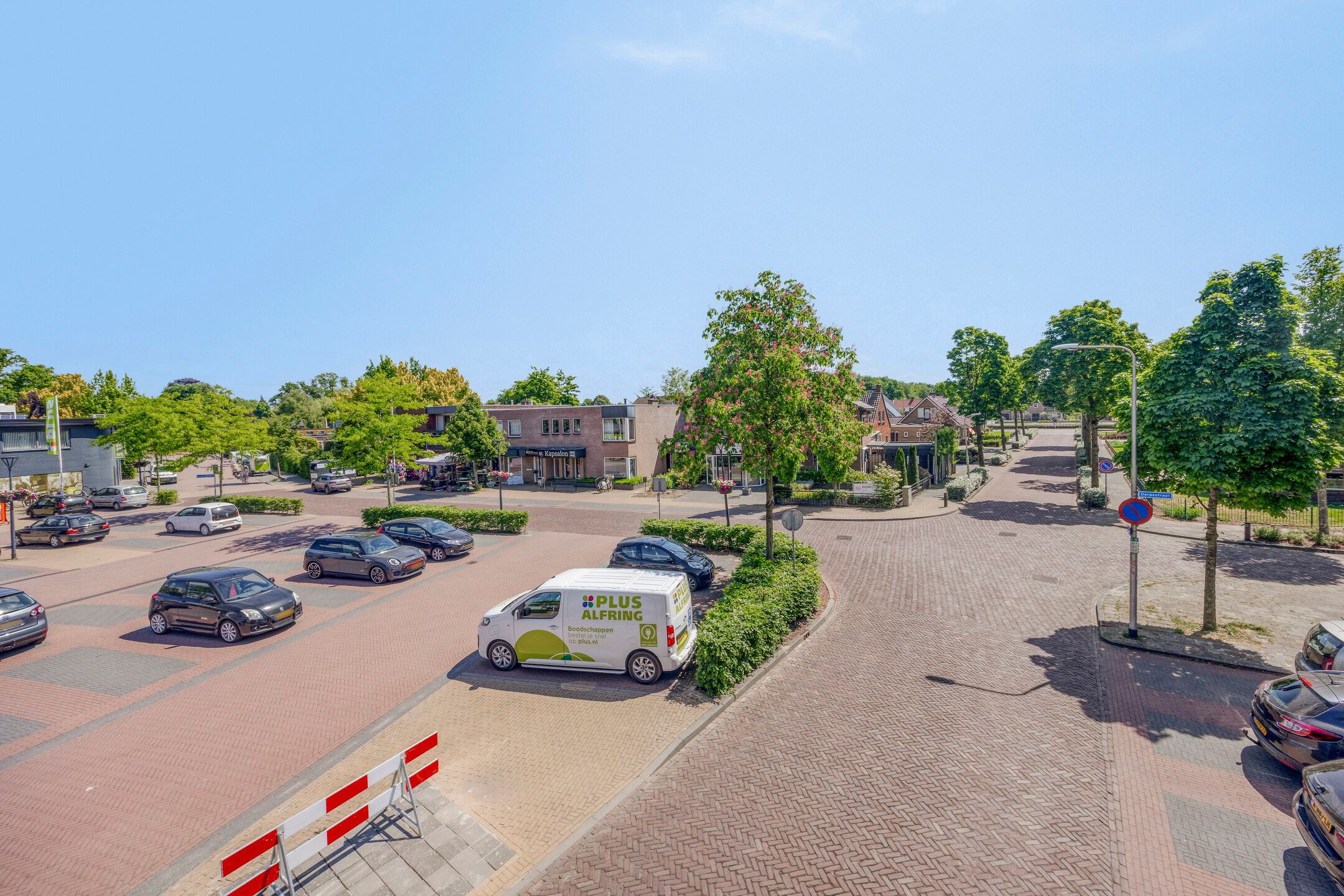 Photo 42 of Dr. H.J. Postlaan 46