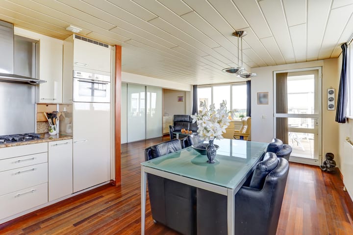 Foto 9 van Goudenregenplein 254