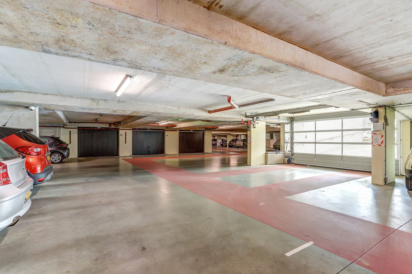 Foto 19 van Goudenregenplein 254