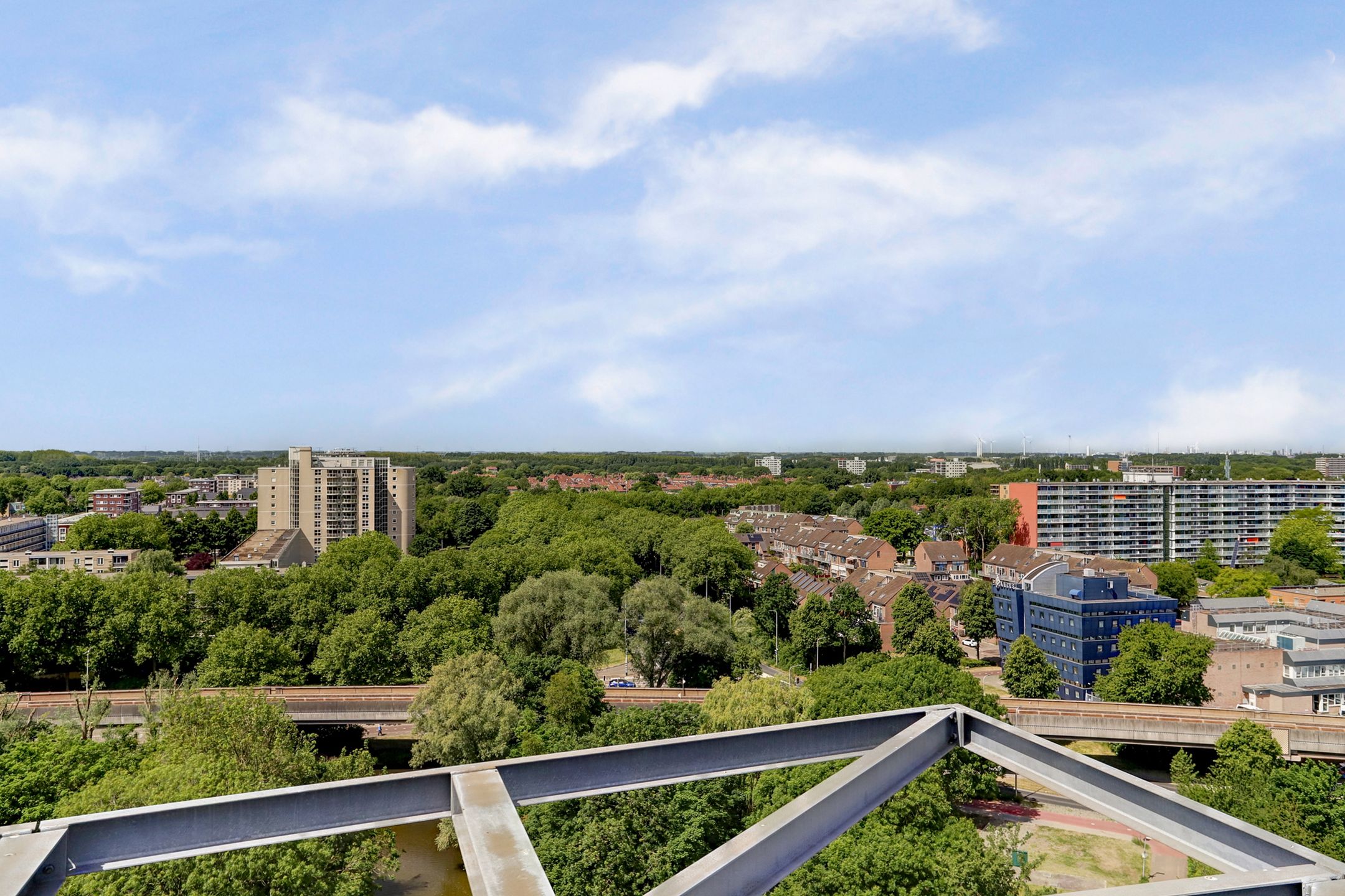 Foto 30 van Goudenregenplein 254